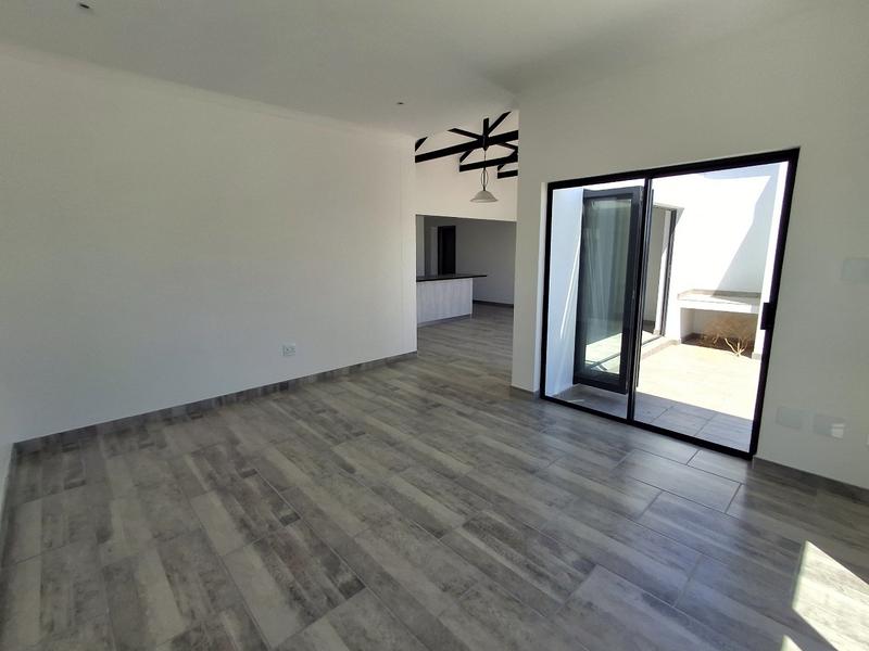 To Let 3 Bedroom Property for Rent in Britannia Bay Western Cape